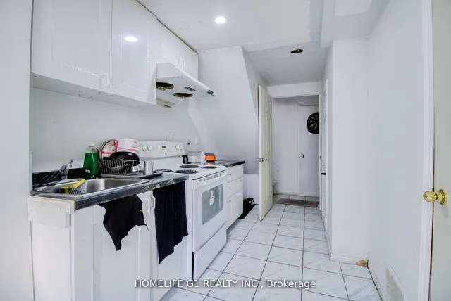 Additional image 28 of 20 Trevino Cres