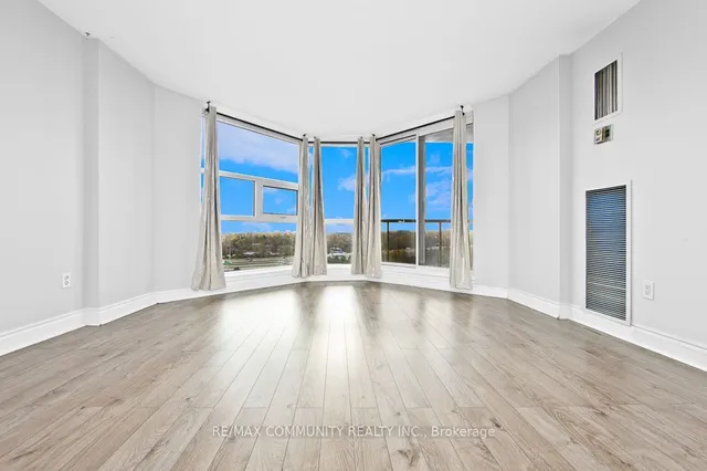 Additional image 16 of 10 Dean Park Rd Unit 1103