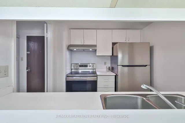 Additional image 18 of 44 Gerrard St Unit 811