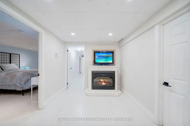 Additional image 33 of 151 Torrance woods