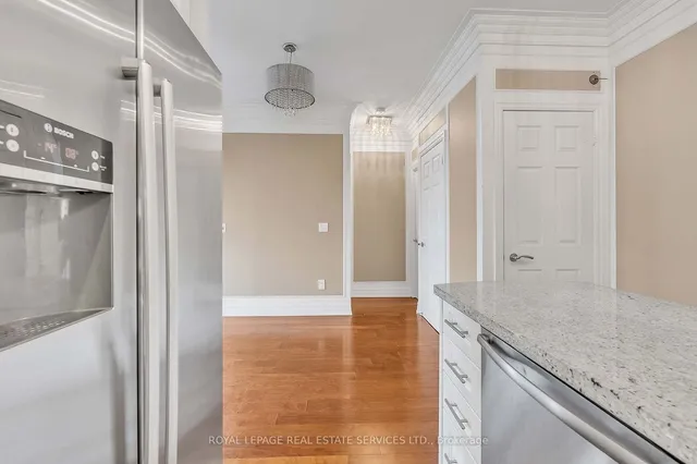 Additional image 8 of 35 Balmuto St Unit 2101