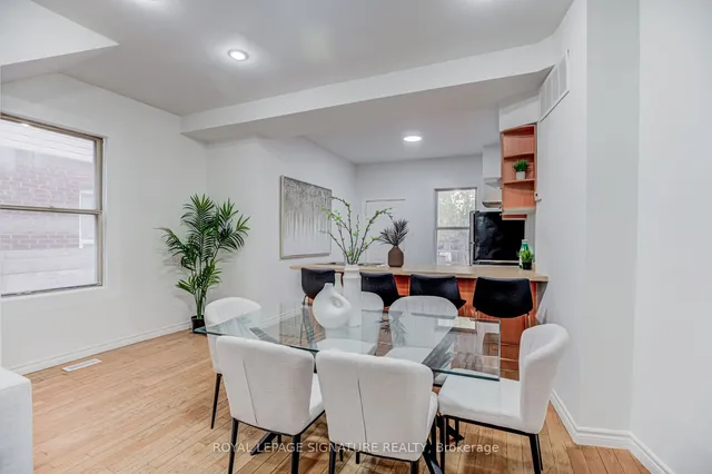 Additional image 10 of 533 Victoria Pk Ave