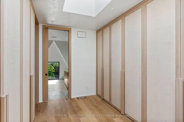 Additional image 18 of 48 Shaftesbury Ave