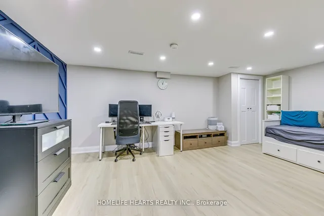 Additional image 28 of 42 Sandringham Crt