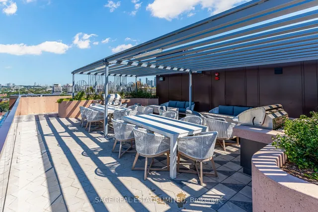 Additional image 36 of 123 Portland St Unit 1103