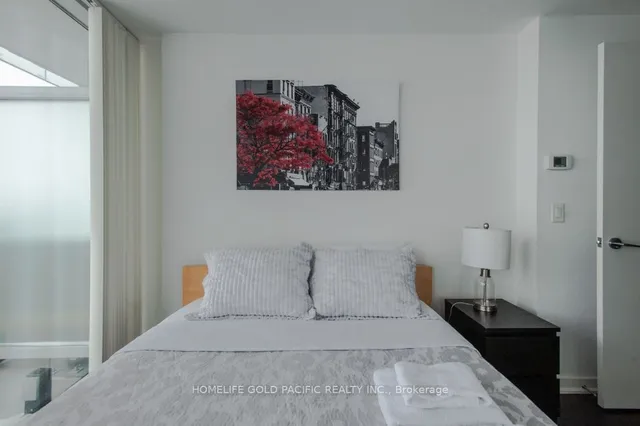 Additional image 20 of 14 York St Unit 6408