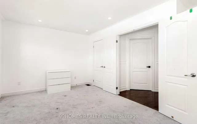 Additional image 12 of 70 Sky Harbour Dr