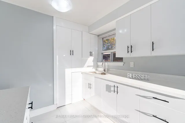 Additional image 11 of 18 Sanford Cres