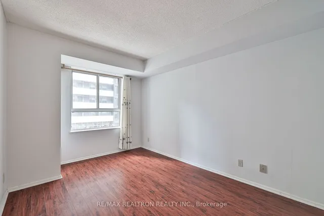 Additional image 21 of 44 Gerrard St Unit 811