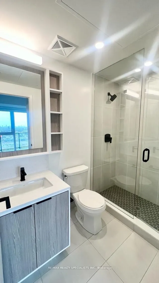 Additional image 8 of 36 Zorra St Unit 2405