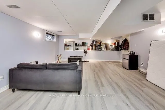 Additional image 24 of 45 West St