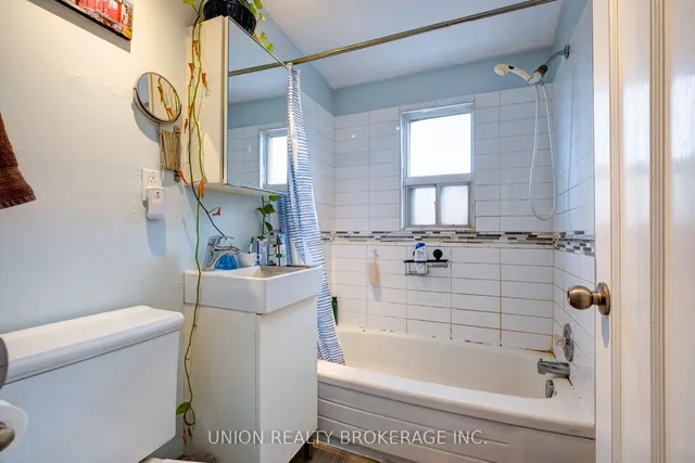 Additional image 20 of 45 Strathmore Blvd