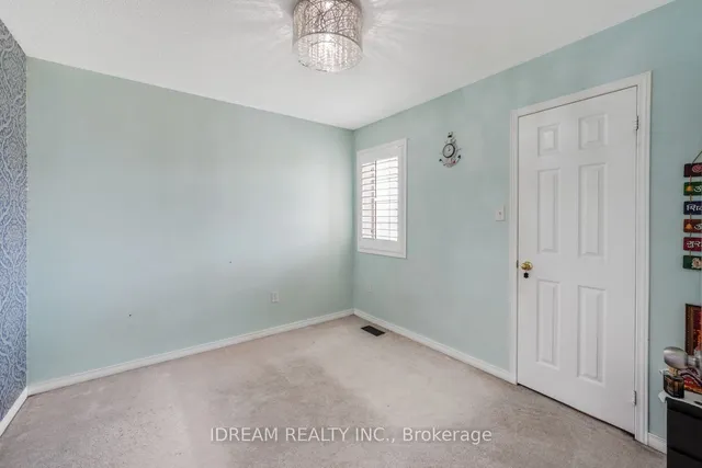 Additional image 15 of 36 Flurry Circ