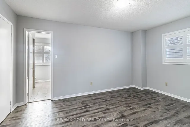 Additional image 25 of 130 Toba Cres