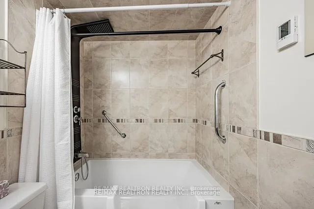 Additional image 20 of 30 Fashion Roseway Unit 518E