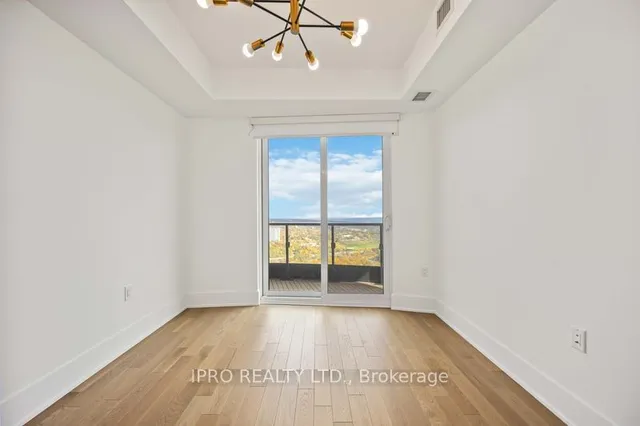 Additional image 14 of 585 Bloor St Unit 4218