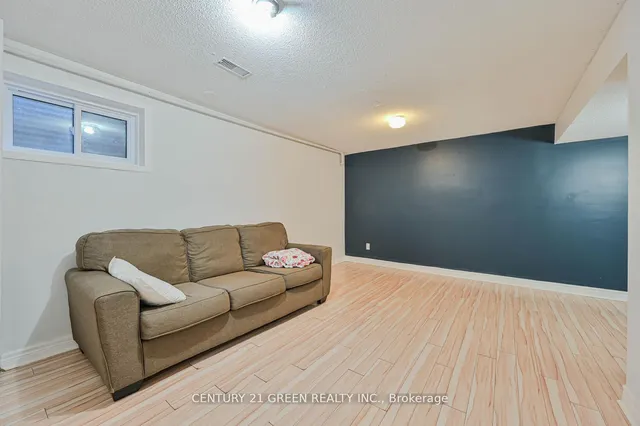 Additional image 32 of 97 Collins Cres Unit 96