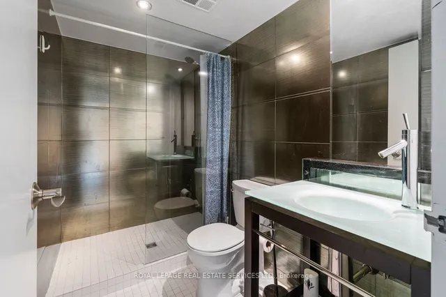 Additional image 22 of 1001 Bay St Unit 2014