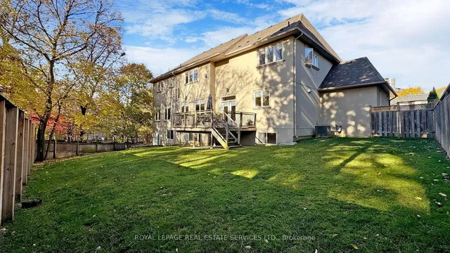 Additional image 40 of 2B Carluke Cres