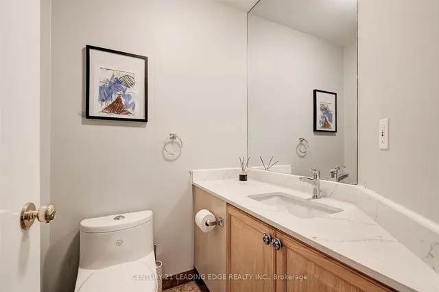 Additional image 16 of 7 King St Unit 903