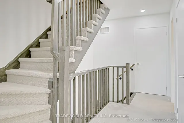 Additional image 12 of 260 Twelfth St Unit 13