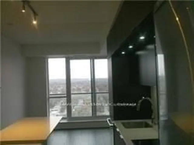 Additional image 6 of 170 Sumach St Unit 2110