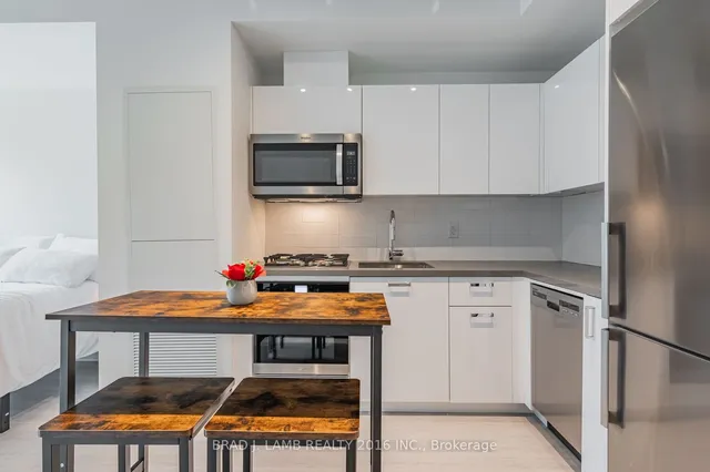 Additional image 3 of 195 McCaul St Unit 909