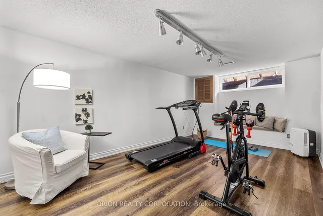 Additional image 24 of 2 Ashmount Cres