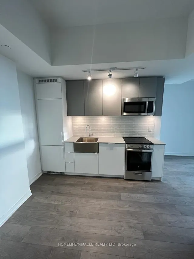 Additional image 3 of 270 Dufferin St Unit 914