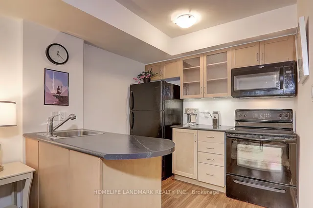 Additional image 18 of 30 Western Battery Rd Unit 316