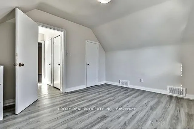 Additional image 11 of 313 Sheppard Ave