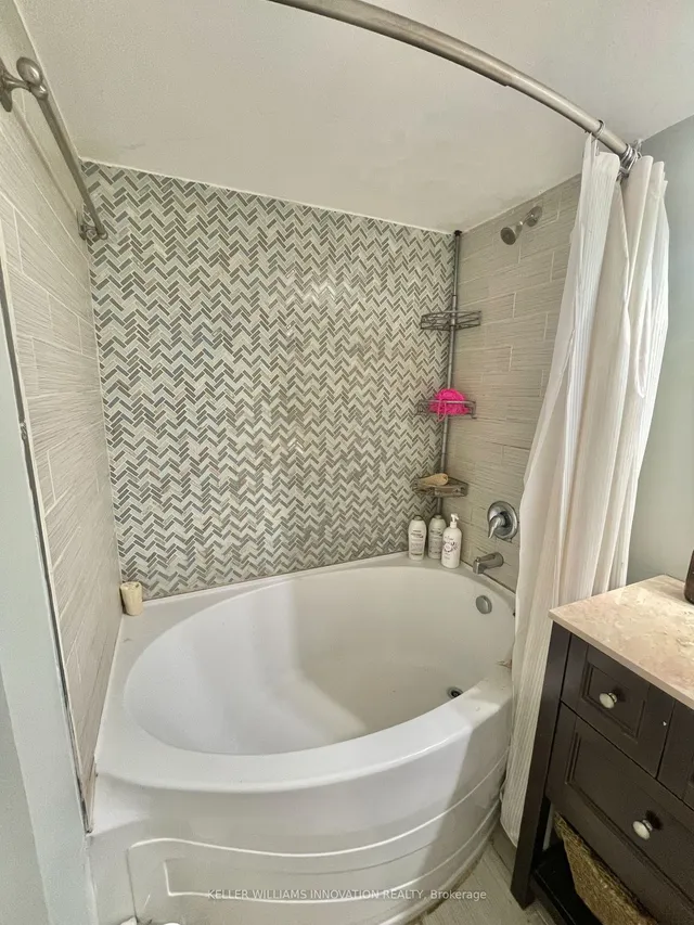 Additional image 39 of 76 Phillip Ave