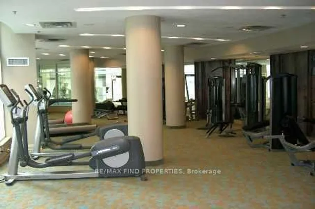 Additional image 8 of 12 Yonge St Unit 1505