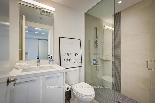 Additional image 14 of 3 Southvale Dr Unit 301