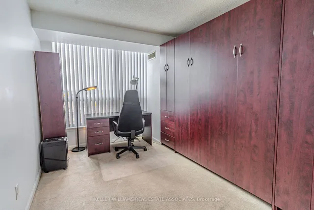 Additional image 32 of 12 Laurelcrest St Unit 1112