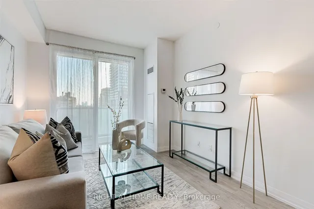 Additional image 19 of 101 Erskine Ave Unit 804