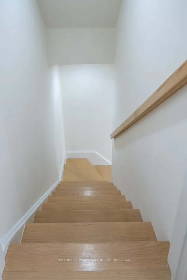 Additional image 30 of 22 Reidmount Ave