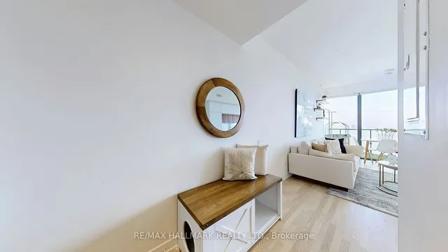 Additional image 17 of 185 Roehampton Ave Unit 2705