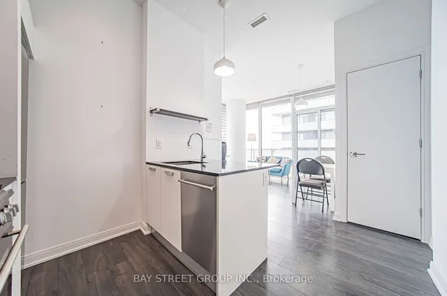 Additional image 11 of 42 Charles St Unit 2908