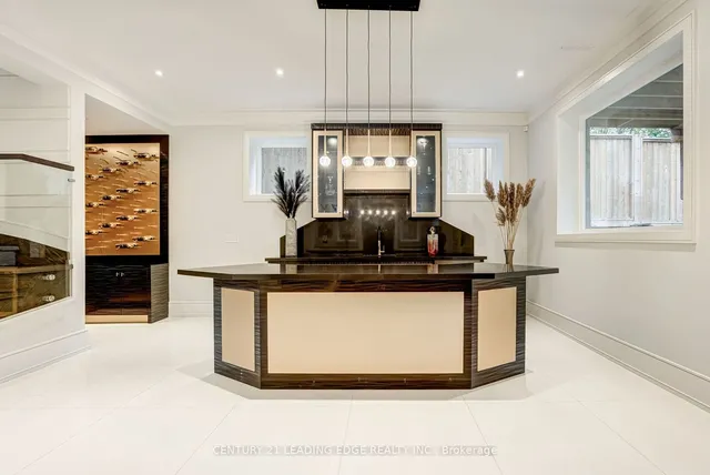 Additional image 37 of 179 Burndale Ave