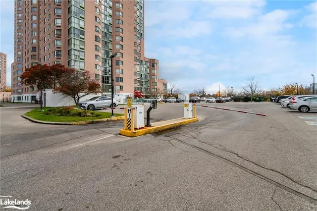 Additional image 3 of 41 Markbrook Lane Unit 614