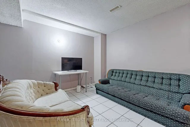 Additional image 32 of 89 Newport St