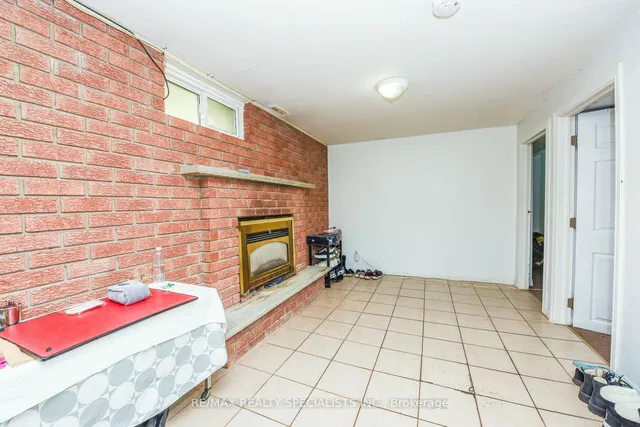 Additional image 32 of 52 Crawford Dr