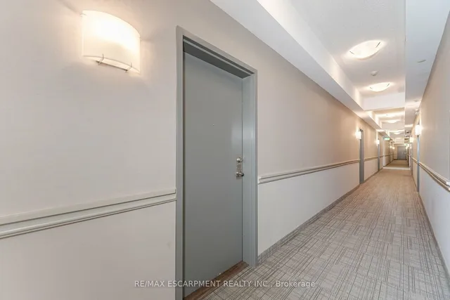 Additional image 5 of 54 Sky Harbour Dr Unit 105