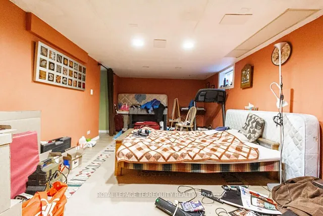 Additional image 34 of 12 Chauncey Ave