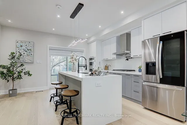 Additional image 15 of 643 Beresford Ave