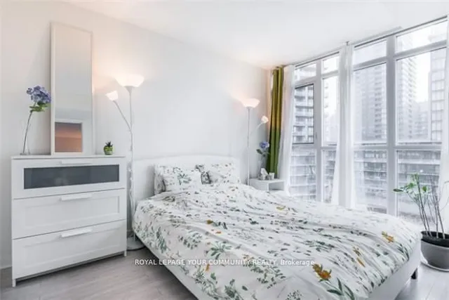 Additional image 9 of 10 Capreol Crt Unit 902