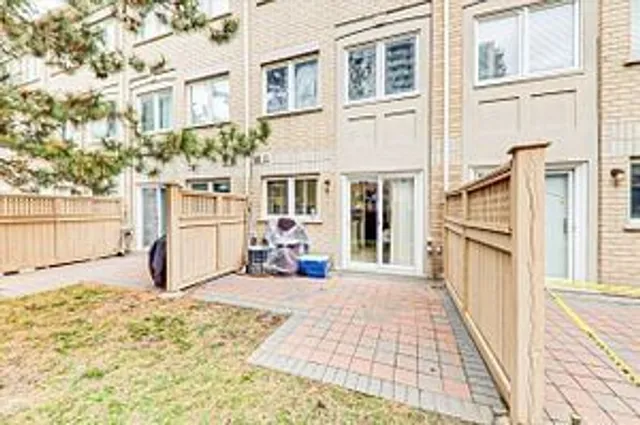 Additional image 29 of 28 Rosebank Dr Unit 807