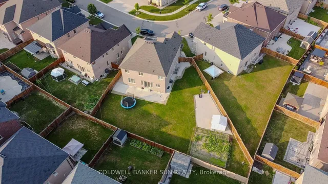 Additional image 2 of 16 Archway Tr