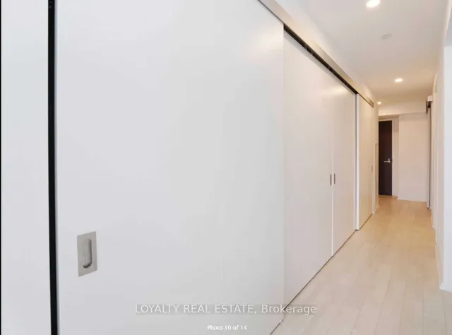 Additional image 10 of 197 Yonge St Unit 1210